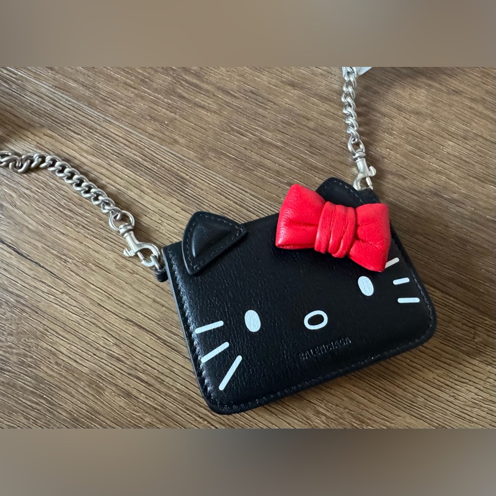 BALENCIAGA-AUTHENTIC (NWT) Hello Kitty Black Leather Mini Wallet on a Chain - Picture 5 of 17